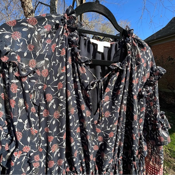 Navy dress -size Large - Picture 6 of 9